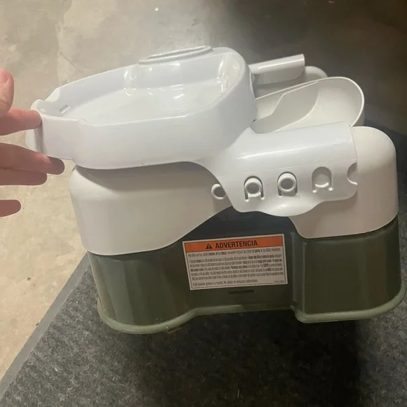 Safety 1st Green and White Booster Seat high chair camping high chair - Picture 3 of 3